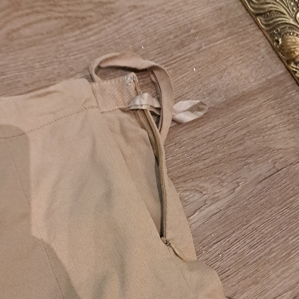 GAP Tan A-Line Women's Skirt - Picture 3 of 3